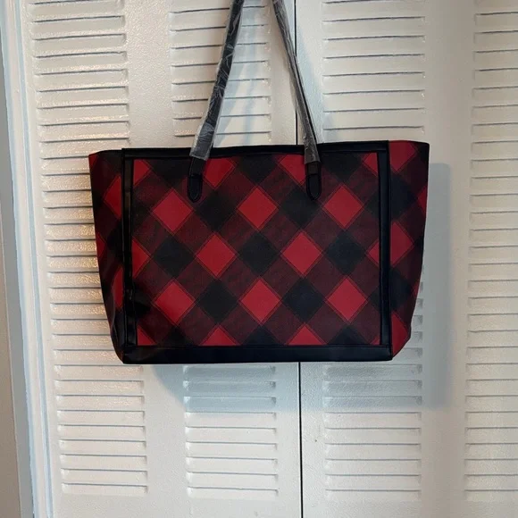 Victoria's Secret Plaid Tote in Red and Black - Picture 4 of 7